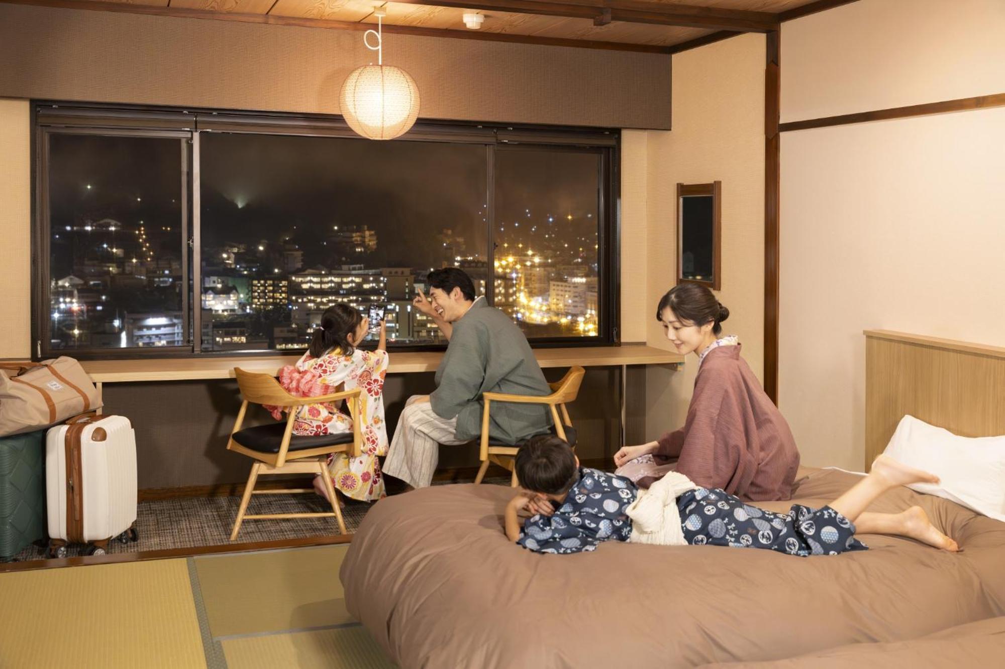 Ooedo Onsen Monogatari Premium Gero Honkan Екстериор снимка