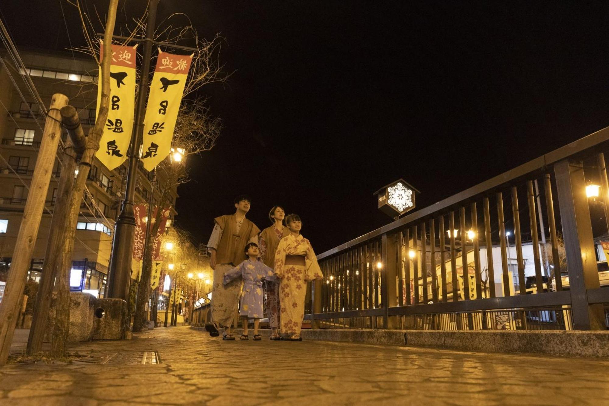 Ooedo Onsen Monogatari Premium Gero Honkan Екстериор снимка
