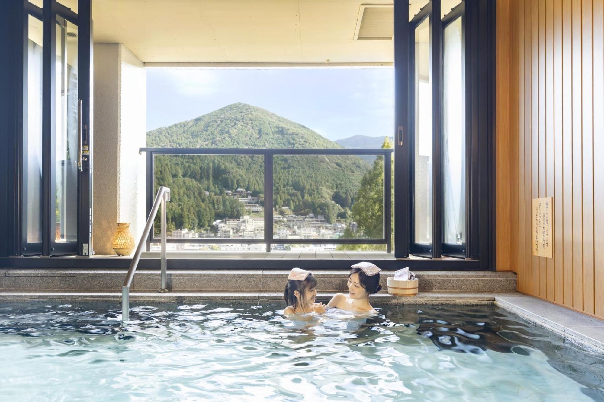 Ooedo Onsen Monogatari Premium Gero Honkan Екстериор снимка